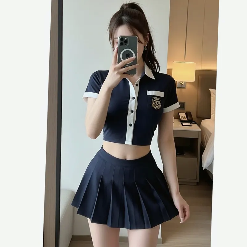 호텔 객실의 여성 이미지