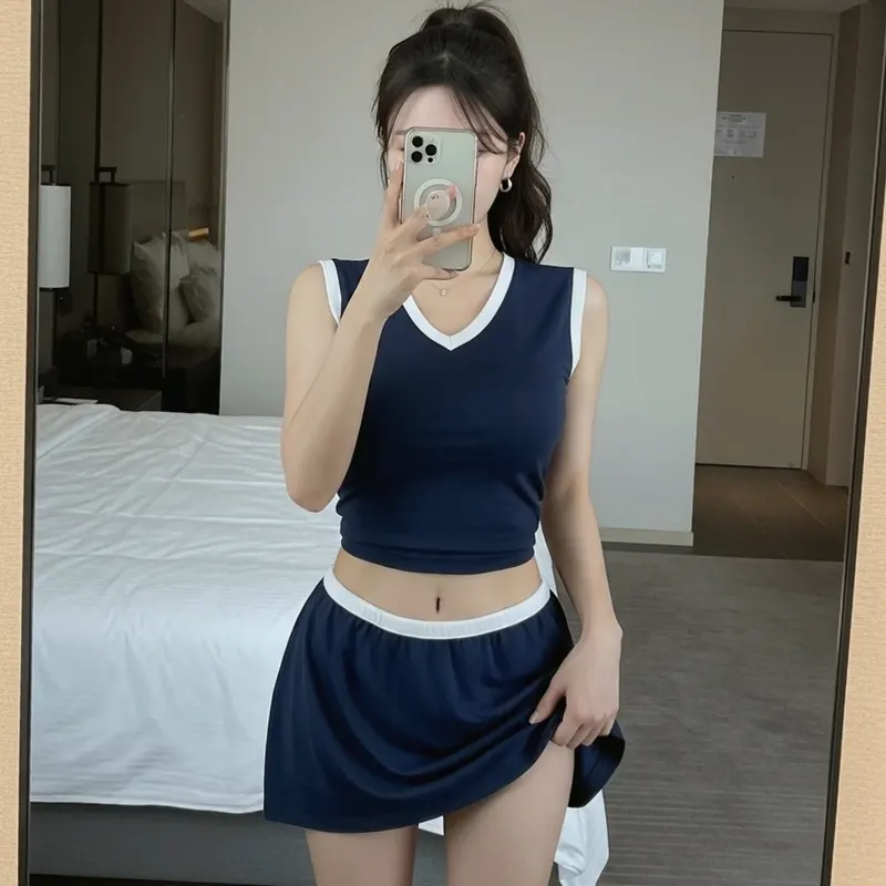 호텔 객실의 여성 이미지